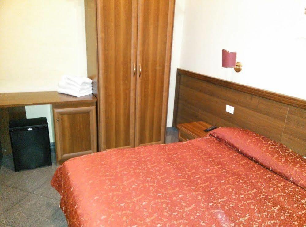 Rudy Center Roma
